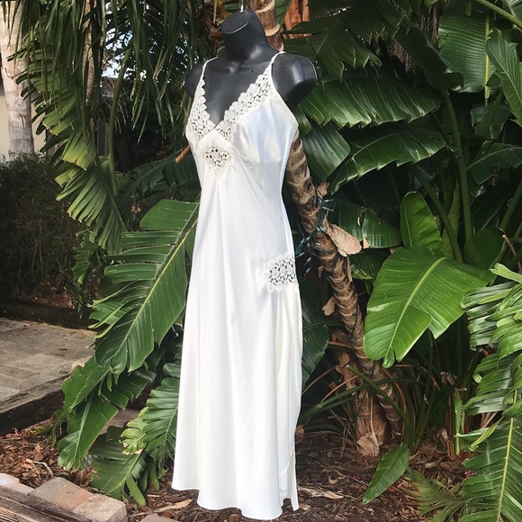 Lace and satin slip dress or nightgown. - Picture 6 of 12